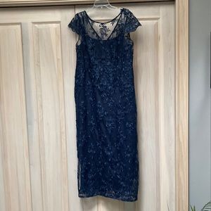 Beautiful Adrianna Pappell Evening Gown